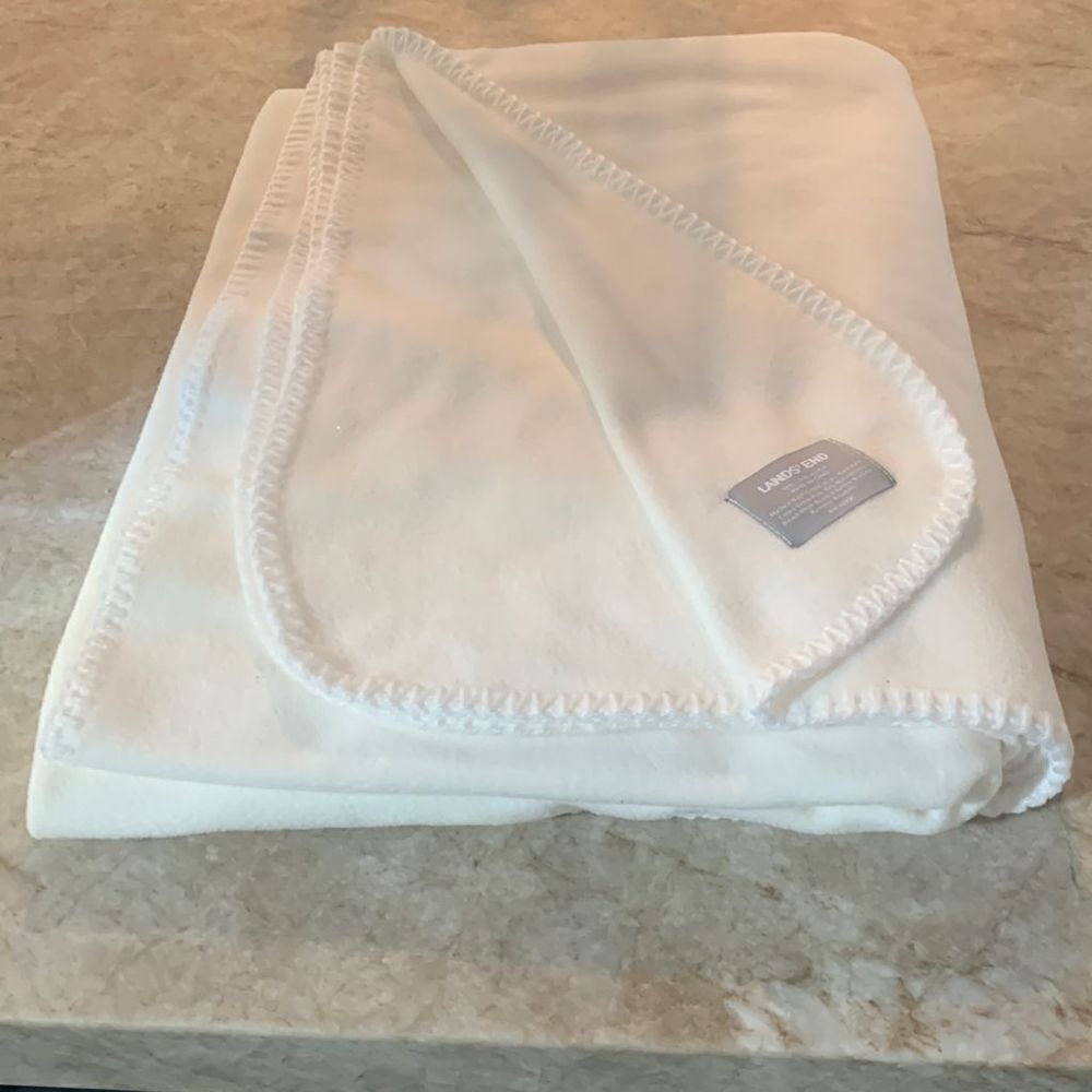 Lands End White Fleece Throw